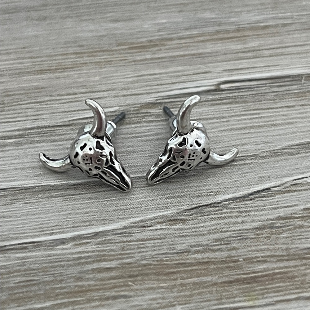 Silver Tone Bull Skull Stud Earrings